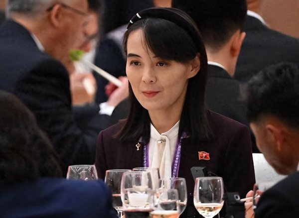 配资乐 一天时间内, 中朝发出相同警告, 金正恩撂下狠话: 将出台核武政策