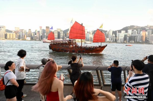 天牛宝 香港八月访港旅客约515万人次 同比增长16%